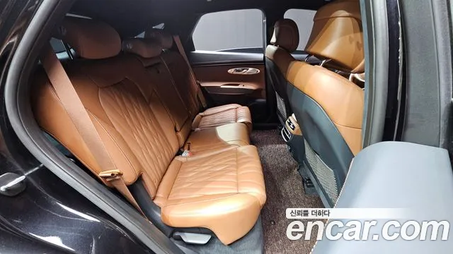 Genesis GV70 — Фото автомобиля 12