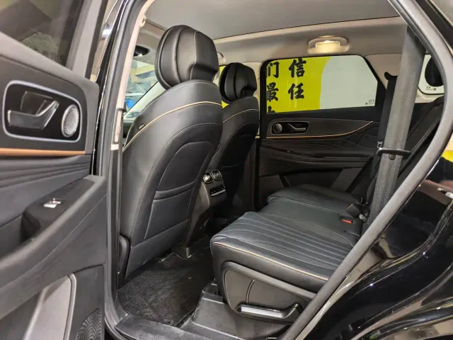Chery Tiggo 9 — Фото автомобиля 5