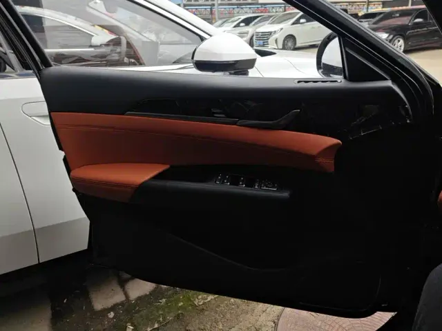 Wuling Starlight — Фото автомобиля 7