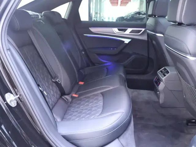 Audi A6L — Фото автомобиля 22