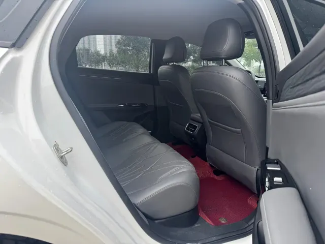 Geely Galaxy L6 — Фото автомобиля 8