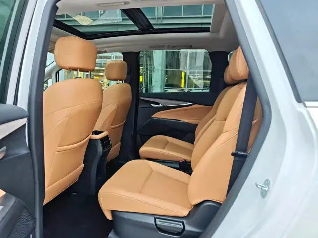 Maxus G50 PHEV — Фото автомобиля 12