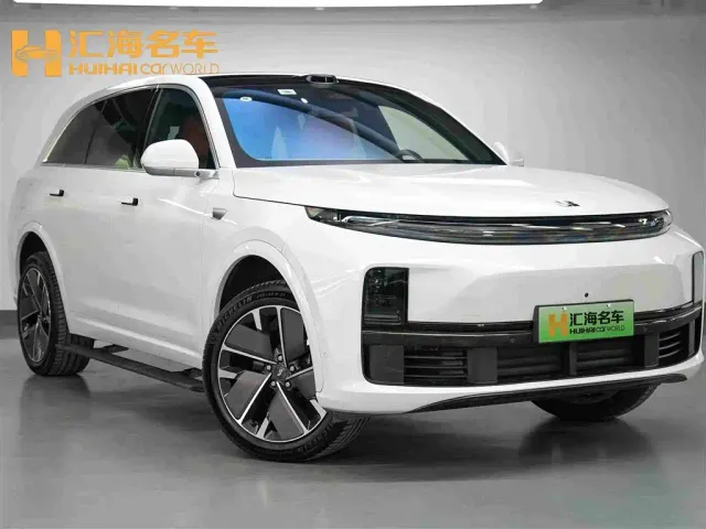 Li Auto L7 — Фото автомобиля 3