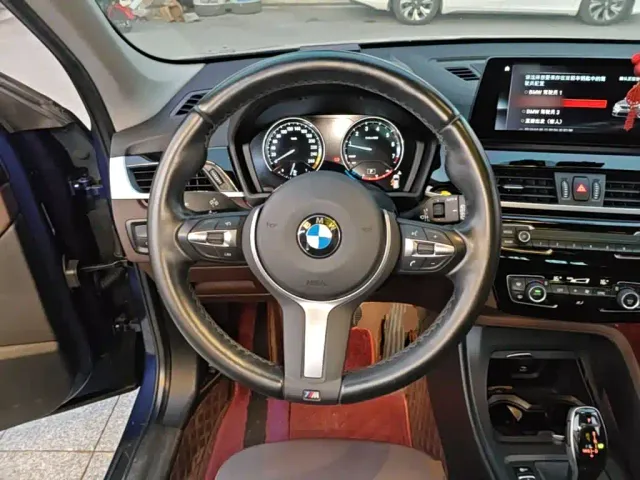 BMW X1 — Фото автомобиля 10