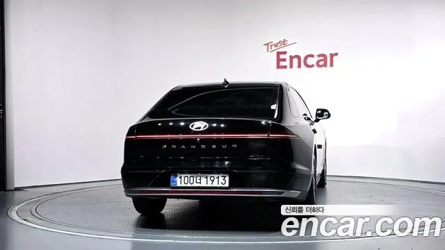Hyundai Grandeur GN7 — Фото автомобиля 4