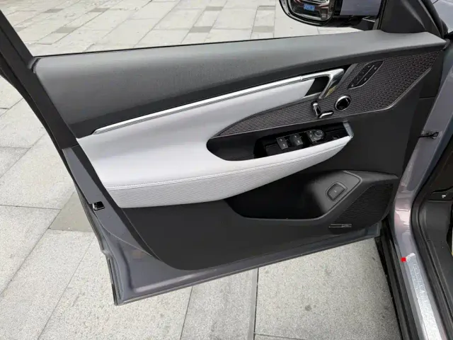 Buick E5 — Фото автомобиля 6