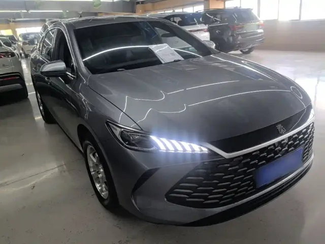 BYD Qin PLUS — Фото автомобиля 3