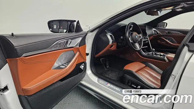 BMW 8 Series — Фото автомобиля 10