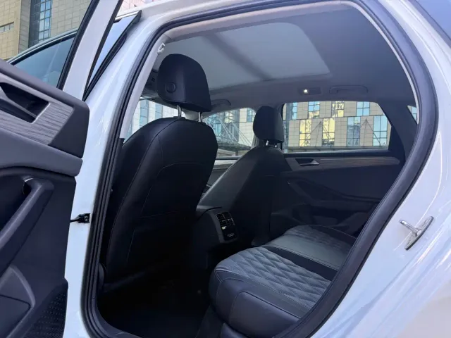 Volkswagen Sagitar — Фото автомобиля 8