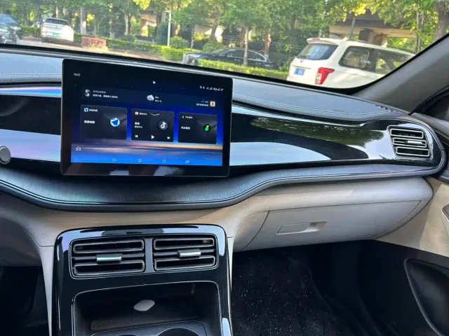BYD Qin PLUS — Фото автомобиля 9