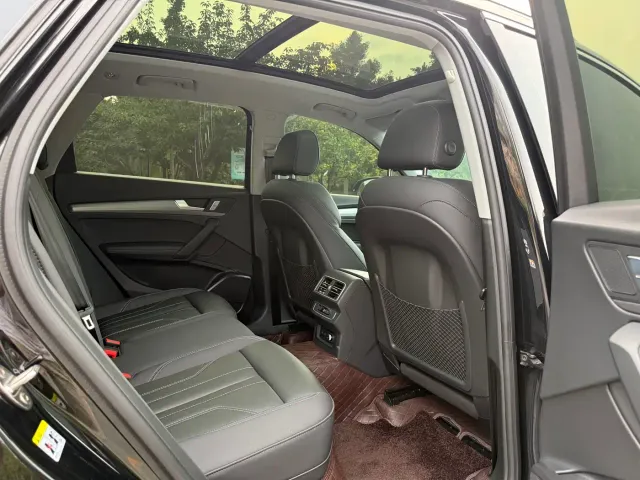 Audi Q5L — Фото автомобиля 14