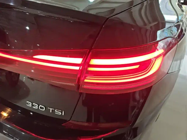 Volkswagen Passat — Фото автомобиля 7