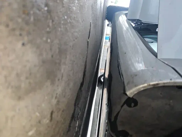 Tesla Model 3 — Фото автомобиля 20
