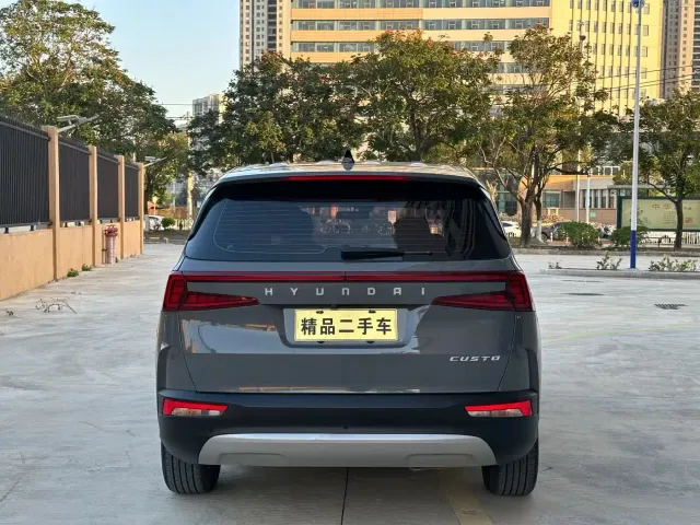 Hyundai Custo — Фото автомобиля 8