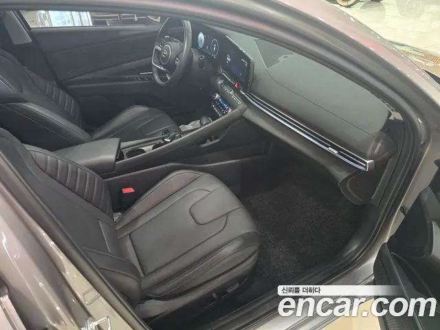 Hyundai AVANTE Avante (CN7) — Фото автомобиля 11