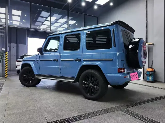 Mercedes-Benz G-Class — Фото автомобиля 2