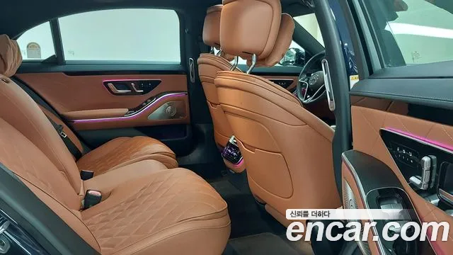 Mercedes-Benz S-Class — Фото автомобиля 10