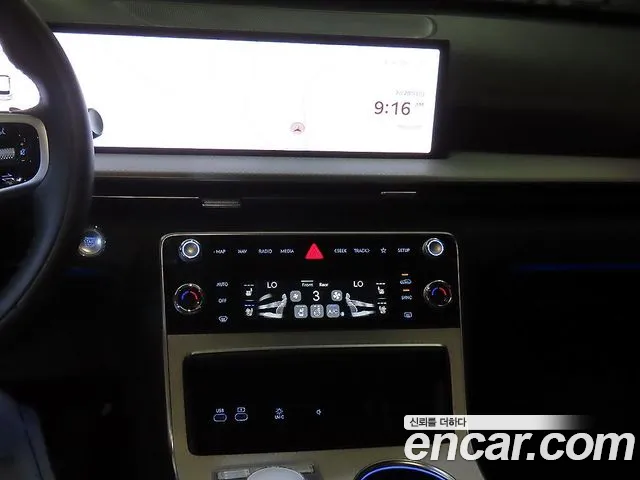Genesis GV80 — Фото автомобиля 11