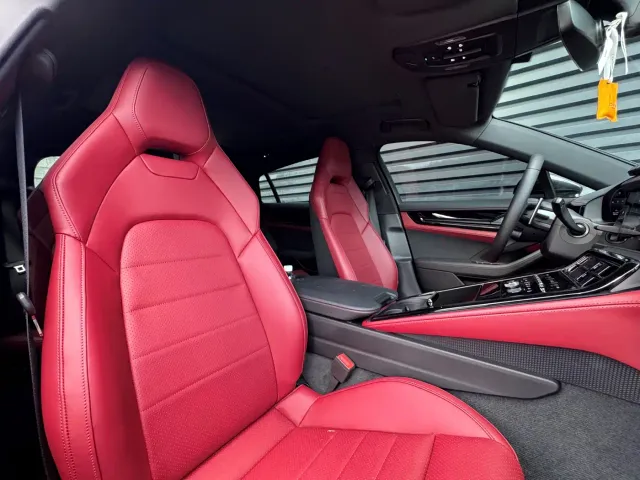 Porsche Panamera — Фото автомобиля 14