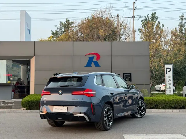 BMW X3 — Фото автомобиля 3