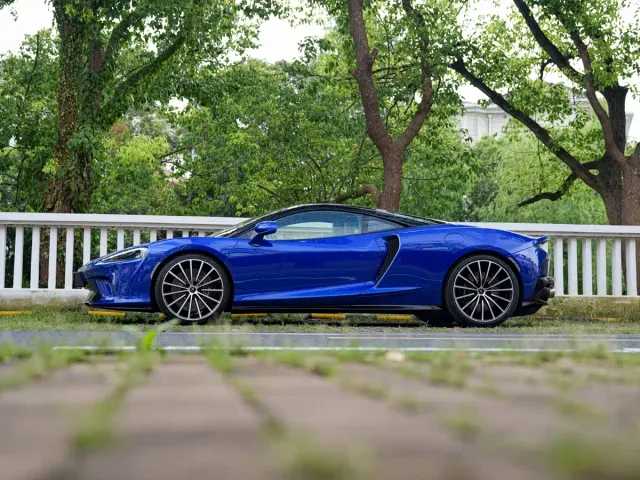 McLaren GT — Фото автомобиля 11