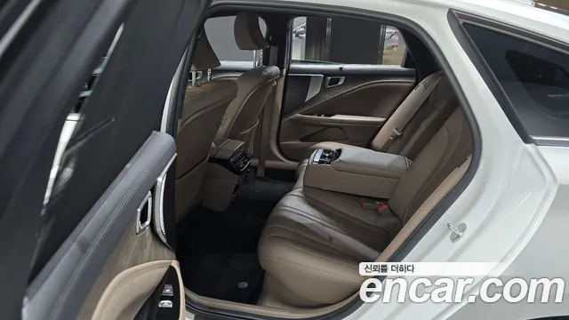 Kia K8 Hybrid — Фото автомобиля 18
