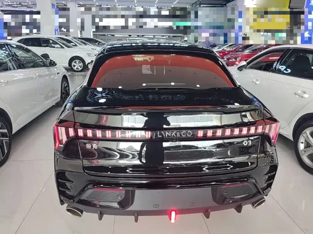 Lynk & Co 03 — Фото автомобиля 5