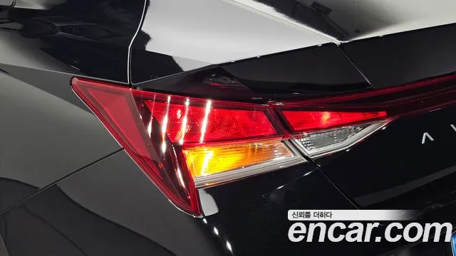 Hyundai Avante CN7 — Фото автомобиля 8