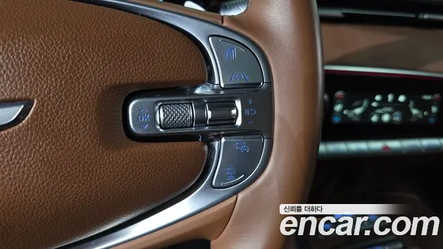 Genesis GV70 — Фото автомобиля 15