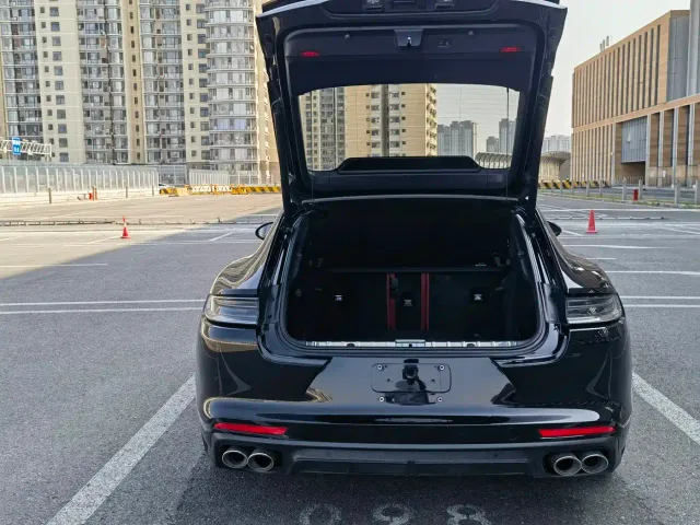 Porsche Panamera — Фото автомобиля 13