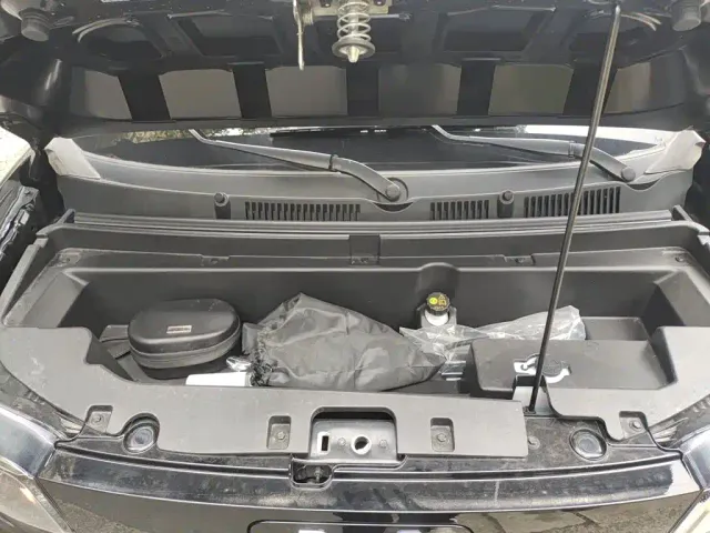 Wuling Zhiguang NEV — Фото автомобиля 16