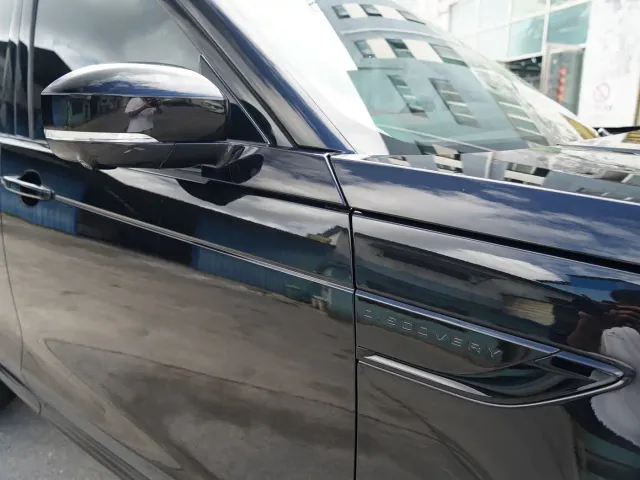 Land Rover Discovery — Фото автомобиля 18