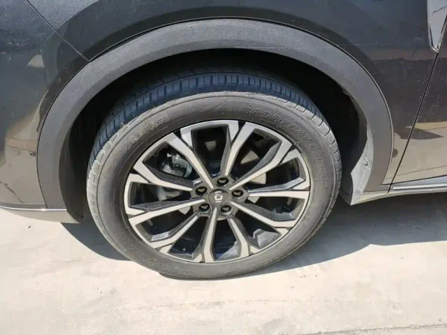 Changan Qiyuan Q05 — Фото автомобиля 22