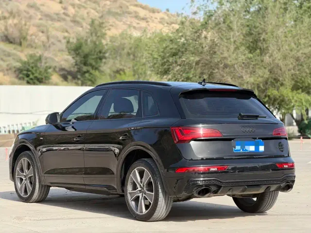 Audi Q5L — Фото автомобиля 4
