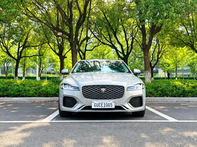 Jaguar XFL — Фото автомобиля 3