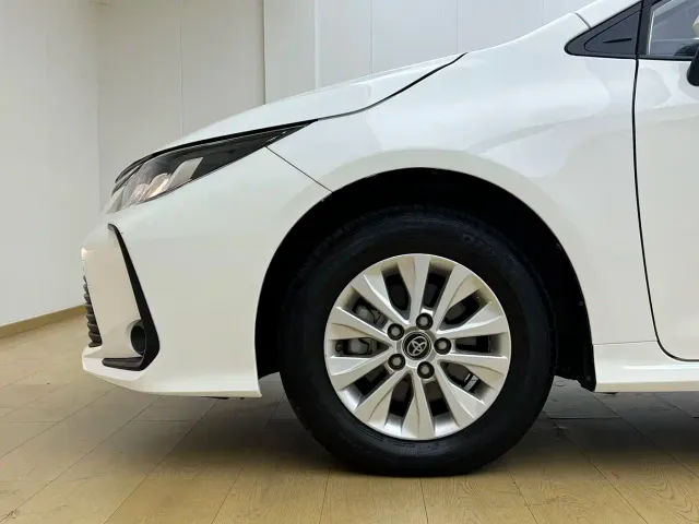 Toyota Corolla — Фото автомобиля 10