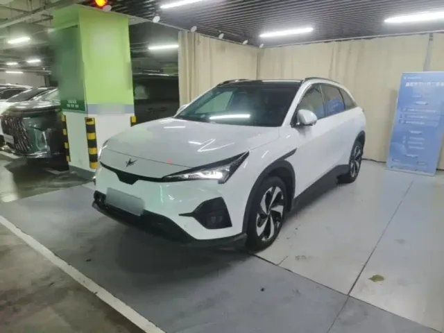 Фотография автомобиля — Arcfox Alpha T5