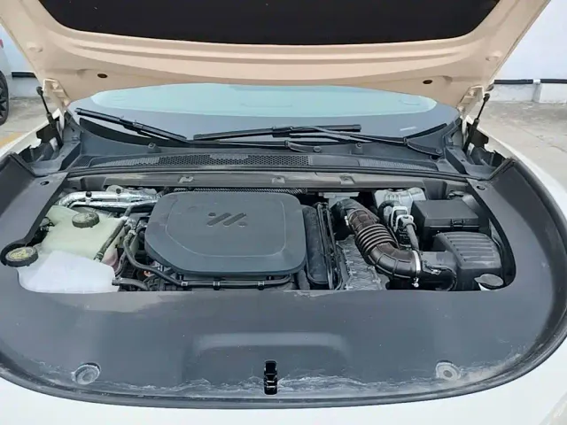 IM Motors LS6 — Фото автомобиля 18