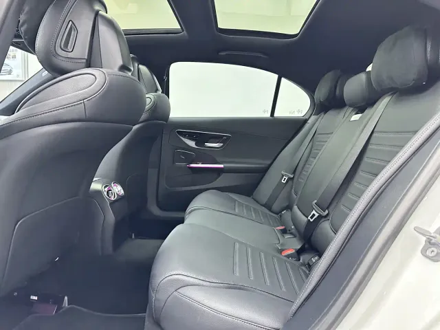 Mercedes-Benz C-Class — Фото автомобиля 11