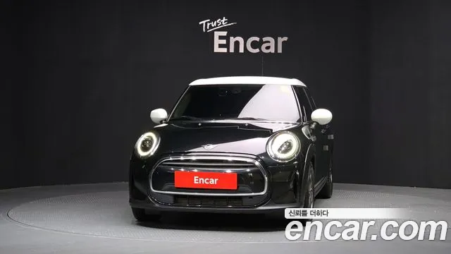 Mini Cooper Cooper 5 дверей Classic — Фото автомобиля 3