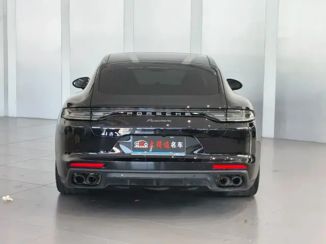 Porsche Panamera — Фото автомобиля 3