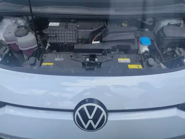 Volkswagen ID.3 — Фото автомобиля 16