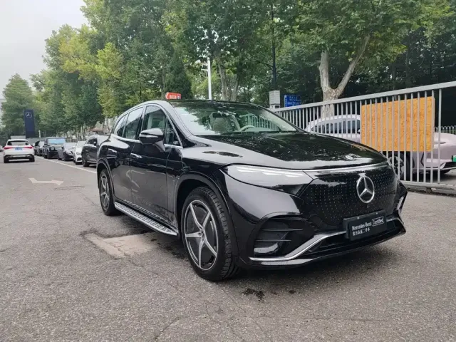 Mercedes-Benz Mercedes-Benz EQS SUV 2025 Model 500 4MATIC — Фото автомобиля 2