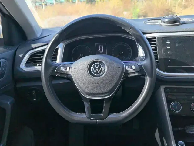Volkswagen T-Roc — Фото автомобиля 15