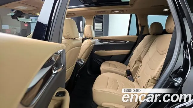 Cadillac XT6 — Фото автомобиля 13