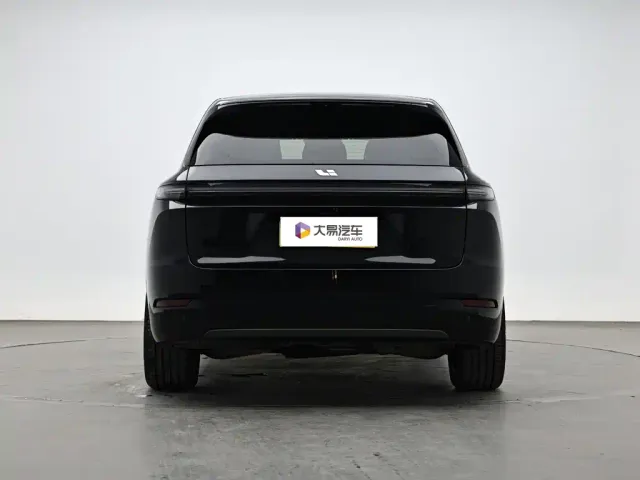 Li Auto L7 — Фото автомобиля 4