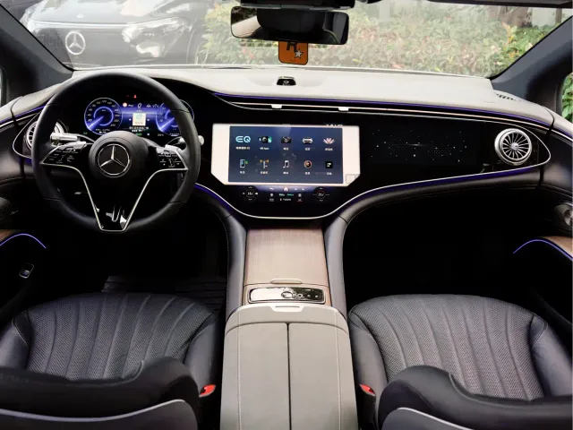 Mercedes-Benz EQS — Фото автомобиля 13