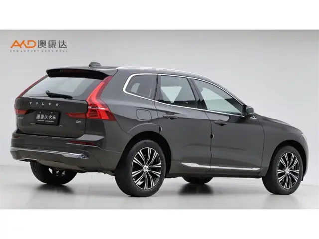 Volvo XC60 — Фото автомобиля 3