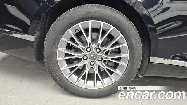 Genesis G80 RG3 — Фото автомобиля 5