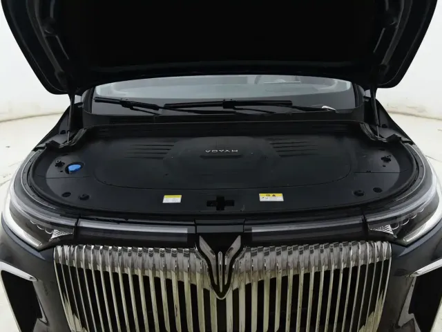 Voyah Auto Voyah Dreamer 2025 PHEV AWD Flagship Kunpeng Edition — Фото автомобиля 3